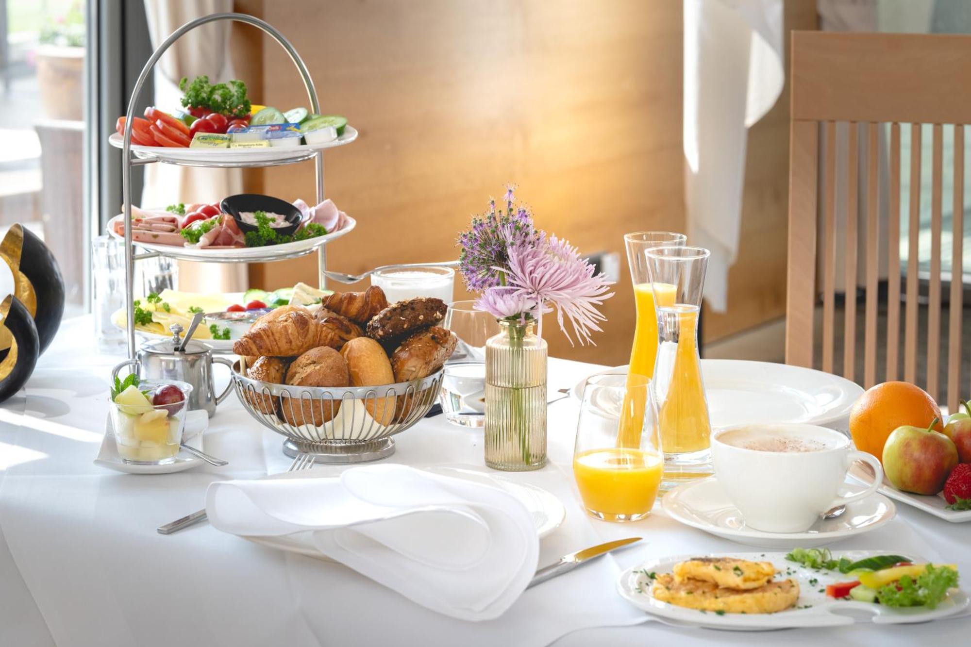 Golfhotel Gut Neuenhof Frondenberg Luaran gambar